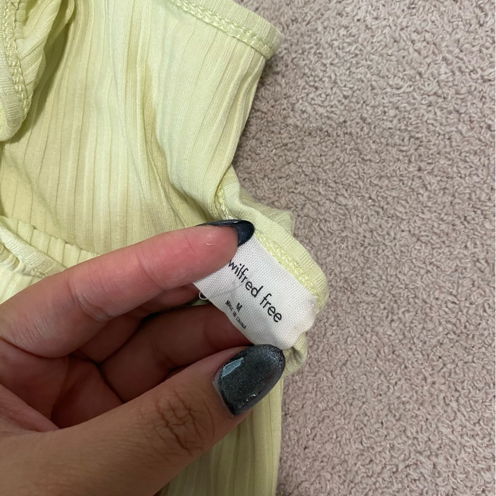 ARITZIA Ribbed Cami Top - Picture 2 of 2